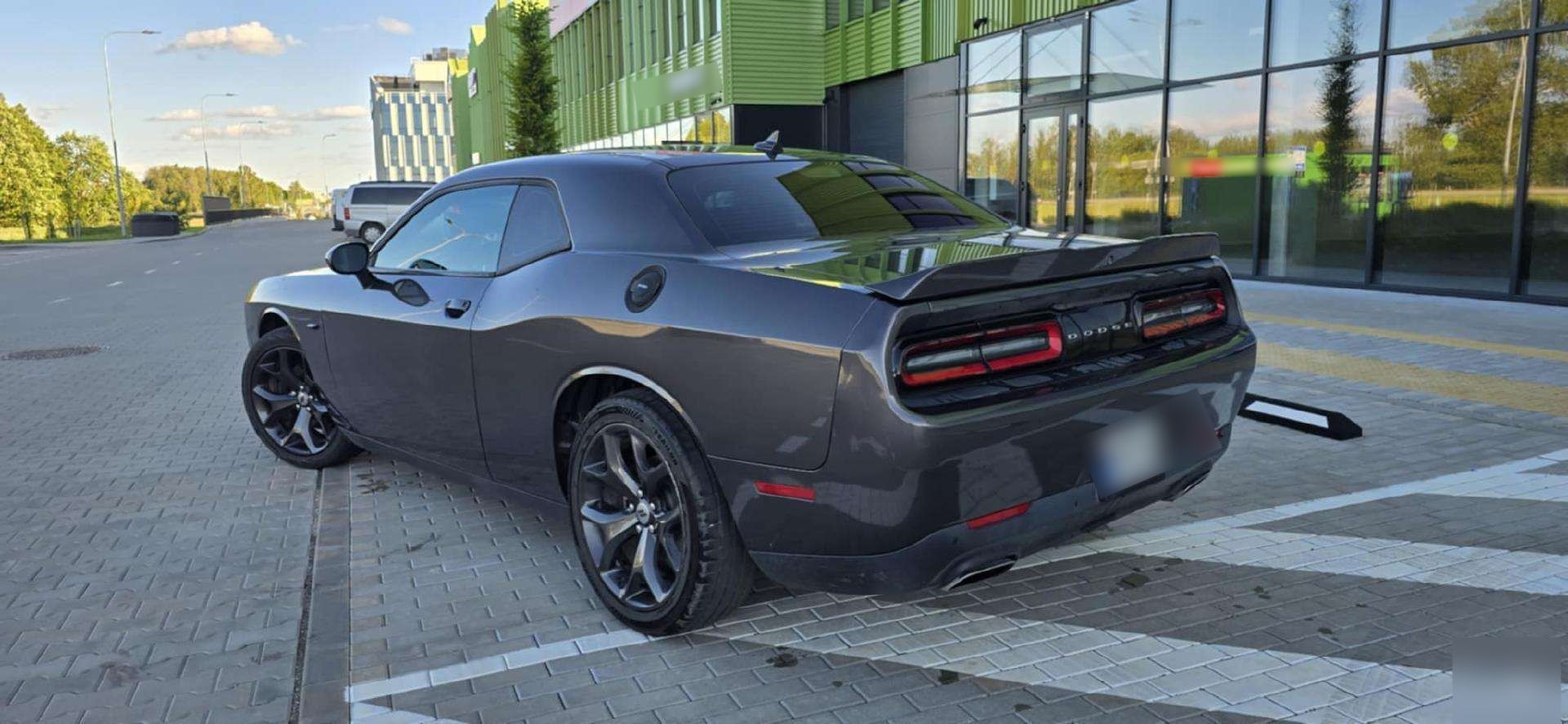 Dodge Challenger