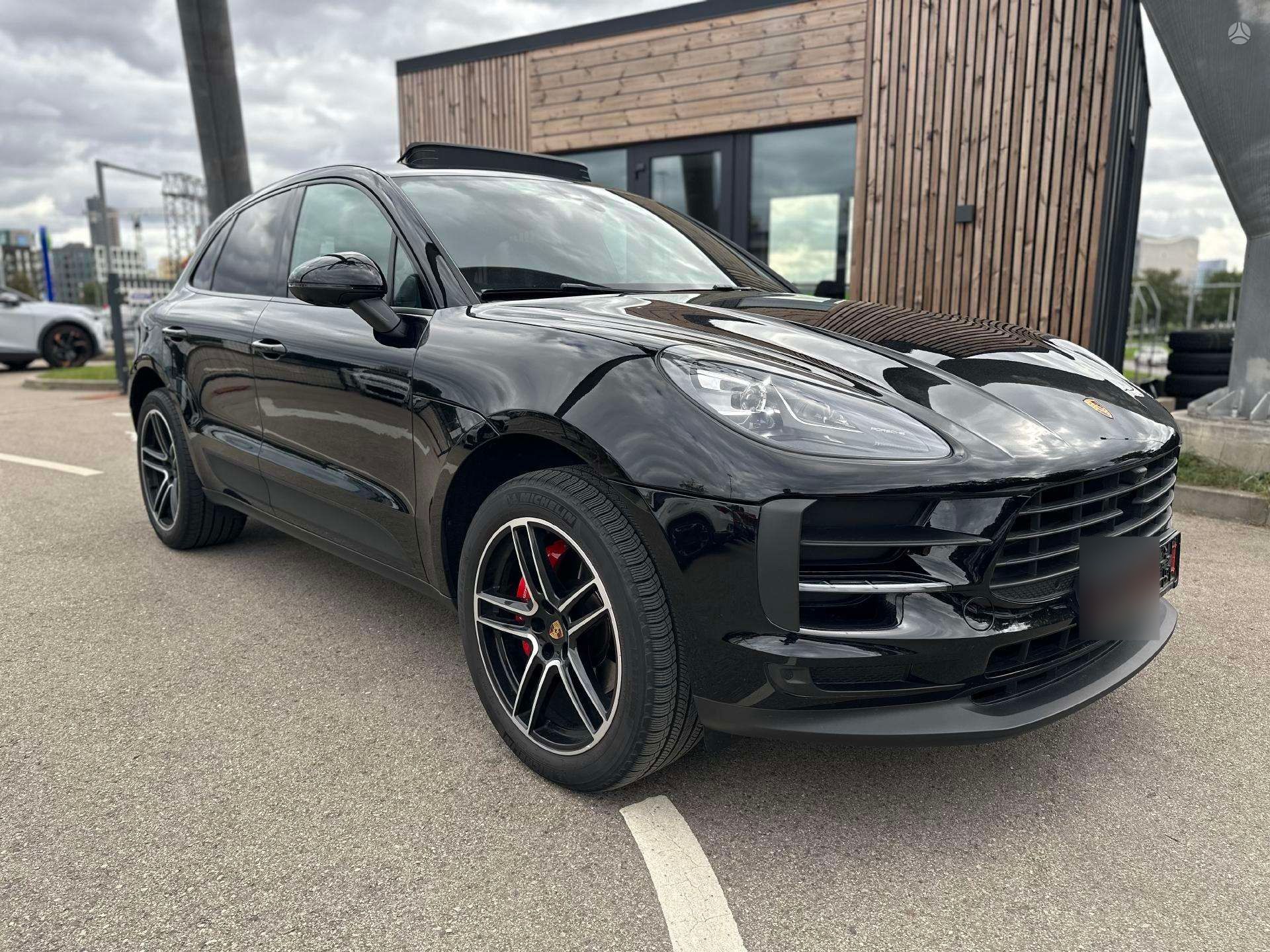 Porsche Macan FULL BLACK - FULL OPTION