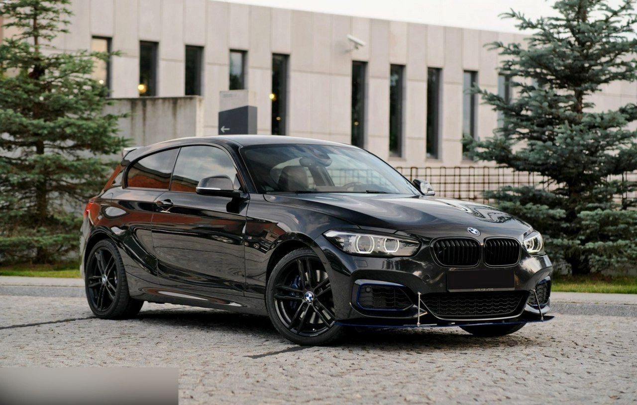 BMW Série 1 - FULL BLACK