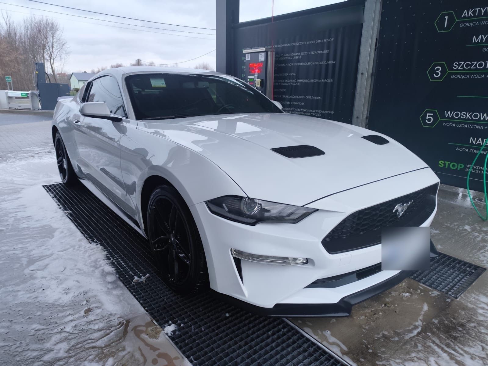 Ford Mustang - 290 CH