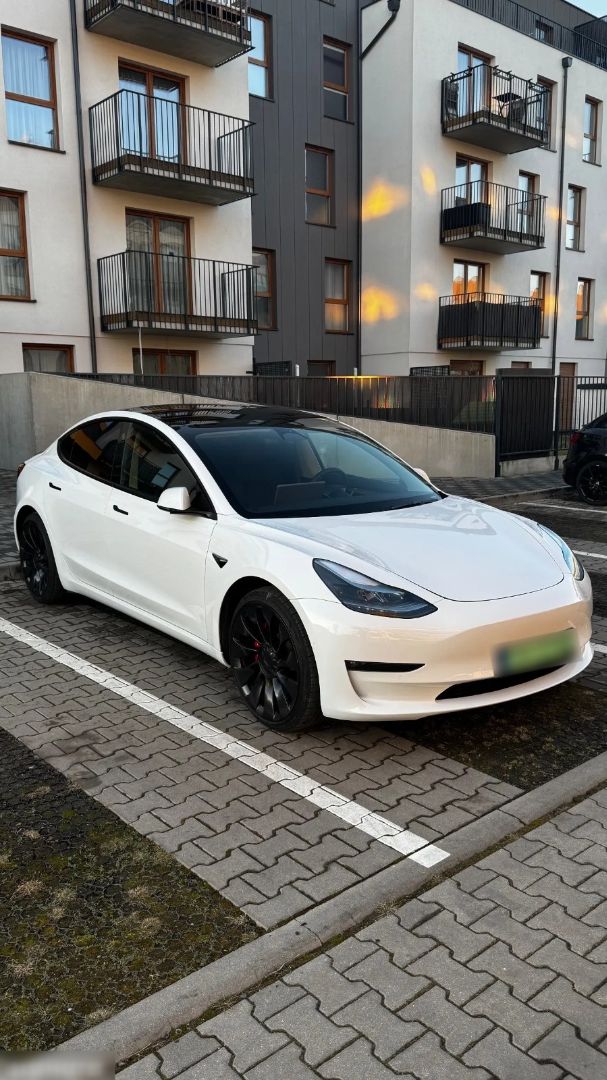 Tesla Model 3 Performance - 512 H