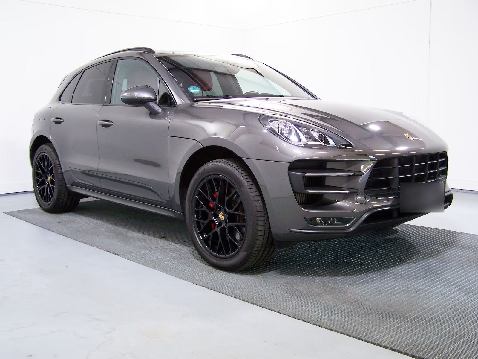 PORCHE MACAN-FULL OPTION