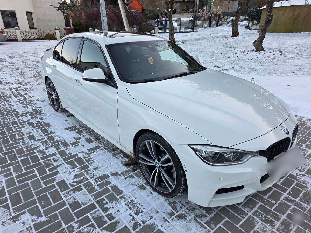 BMW 340 - FULL OPTION