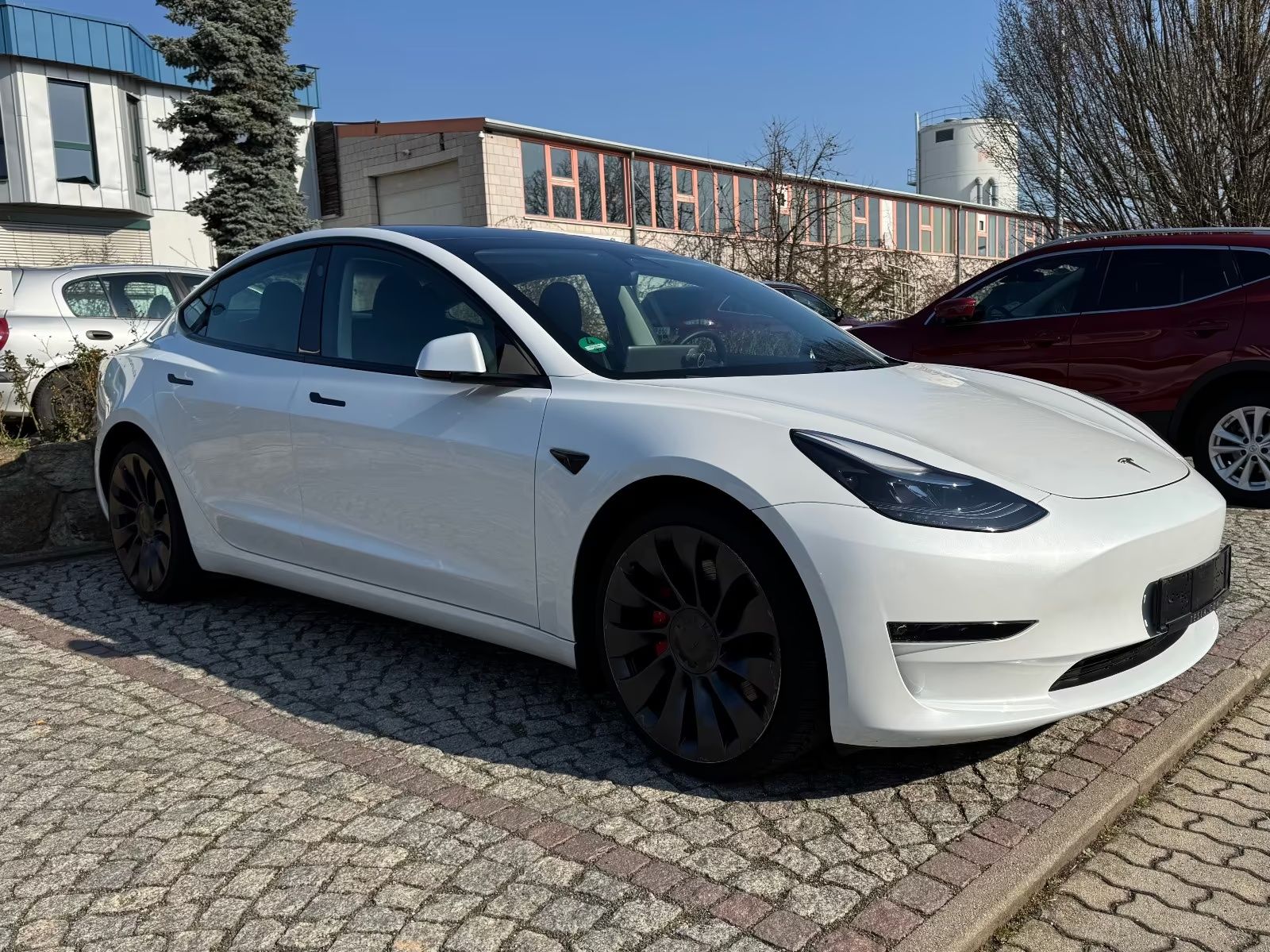 TESLA MODEL 3-PERFORMANCE DUAL AWD 513CH - Tesla Model 3 disponible chez SYC75