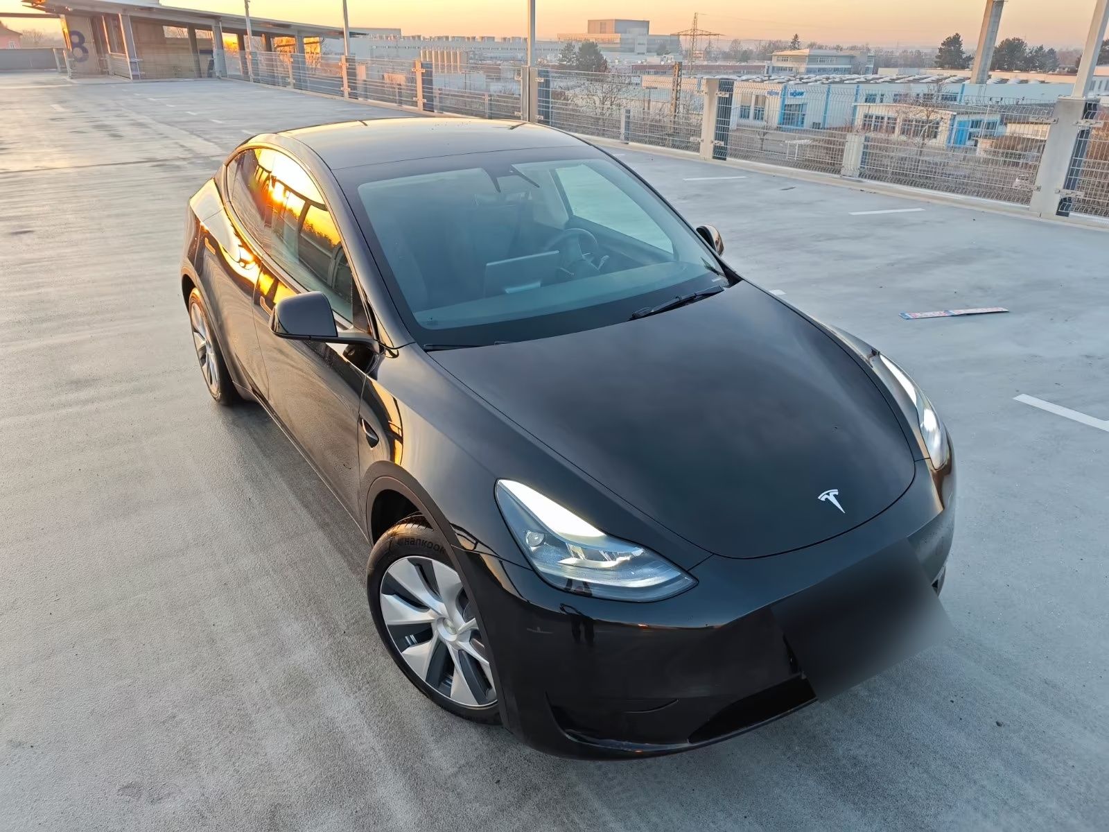 TESLA MODEL Y-FULL BLACK 347 CH