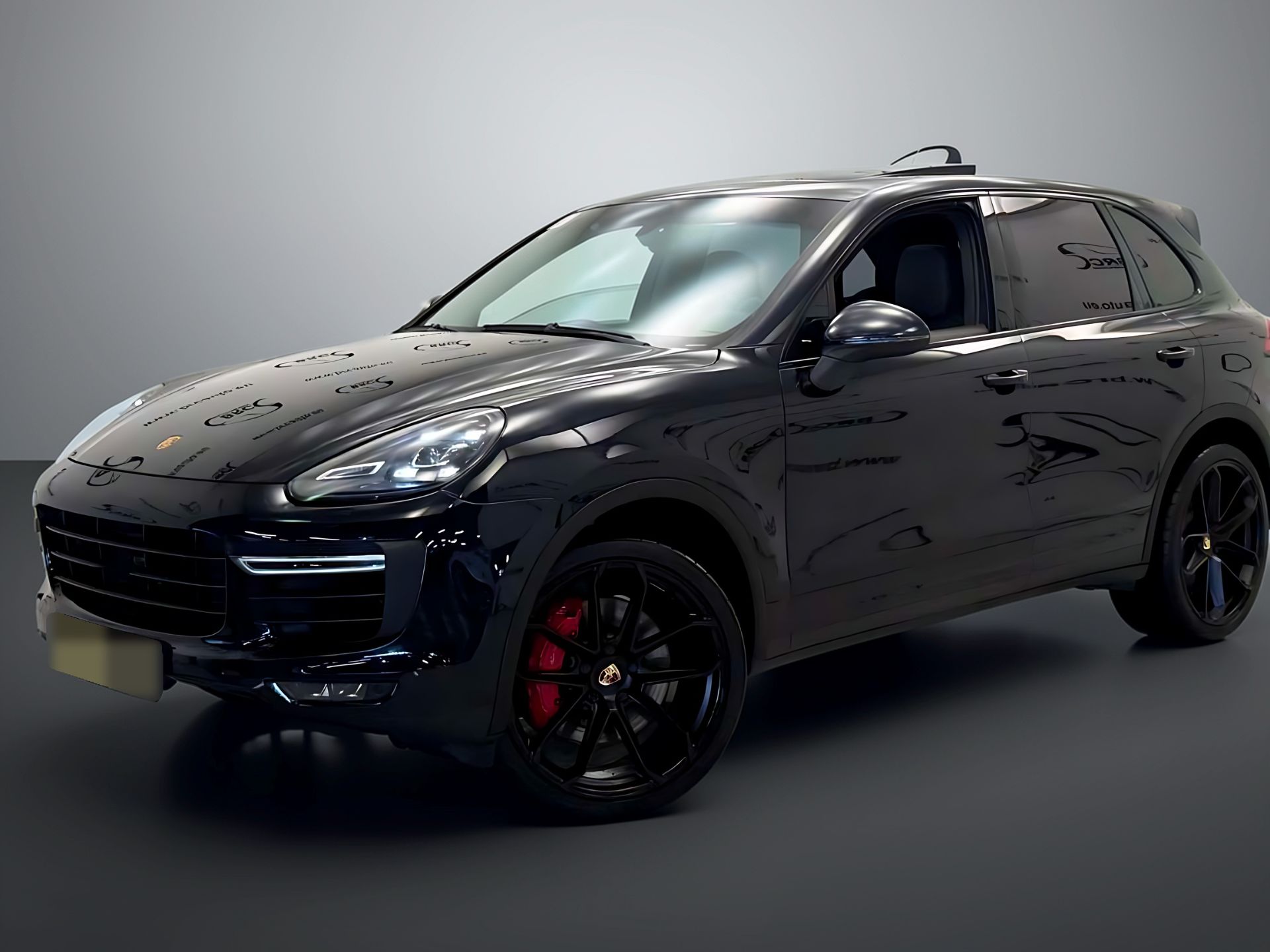 PORSCHE CAYENNE-  FULL BLACK FULL OPTION - Porsche Cayenne disponible chez SYC75