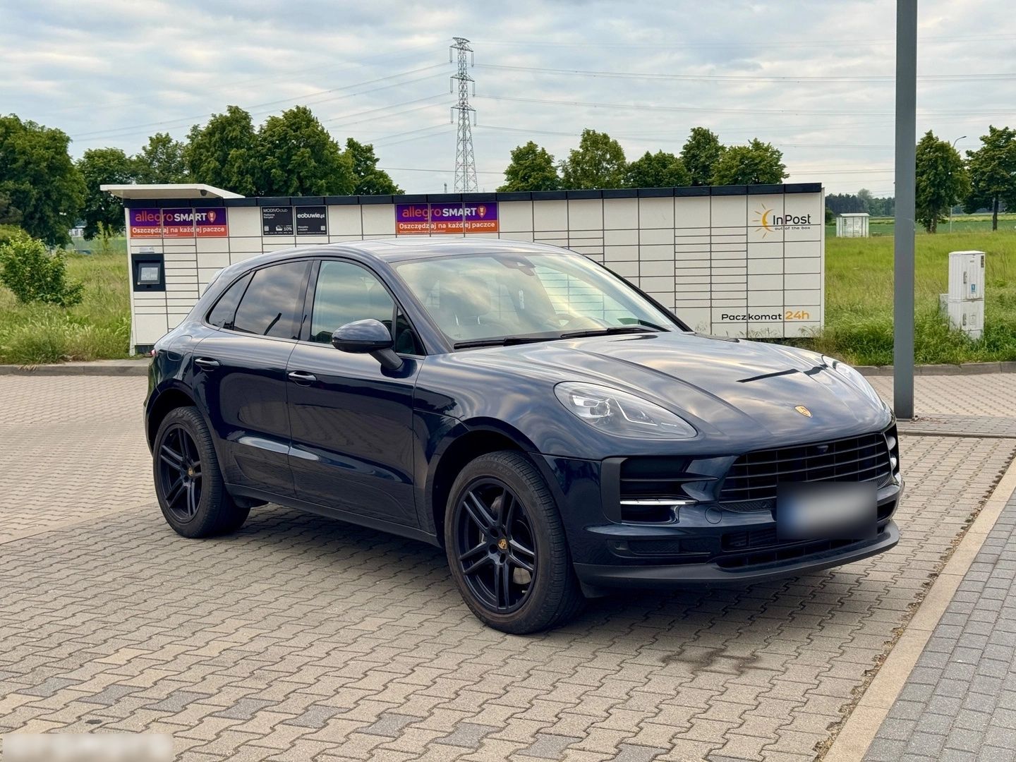 PORSCHE MACAN STANDARD - FULL OPTION - Porsche Macan disponible chez SYC75