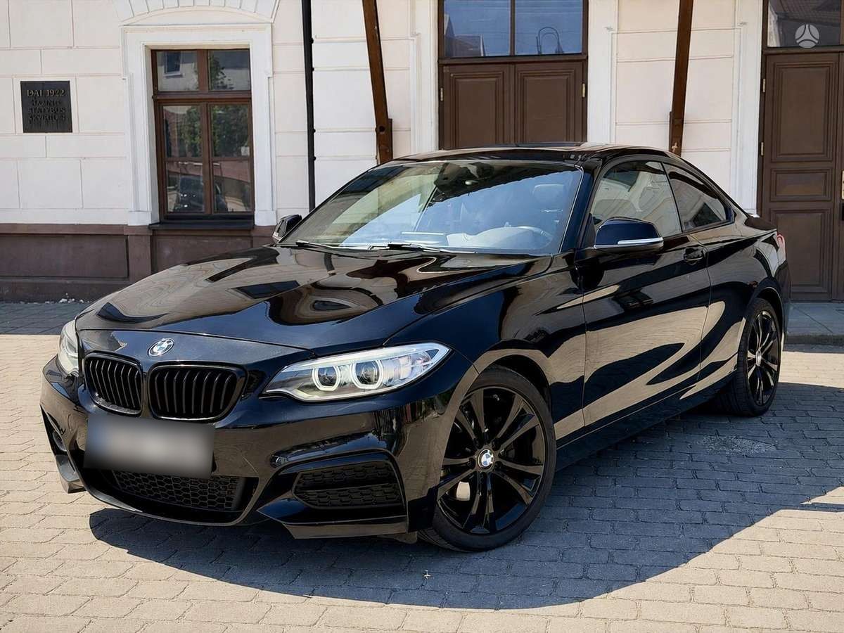 BMW 228i COUPÉ FULL BLACK M SPORT