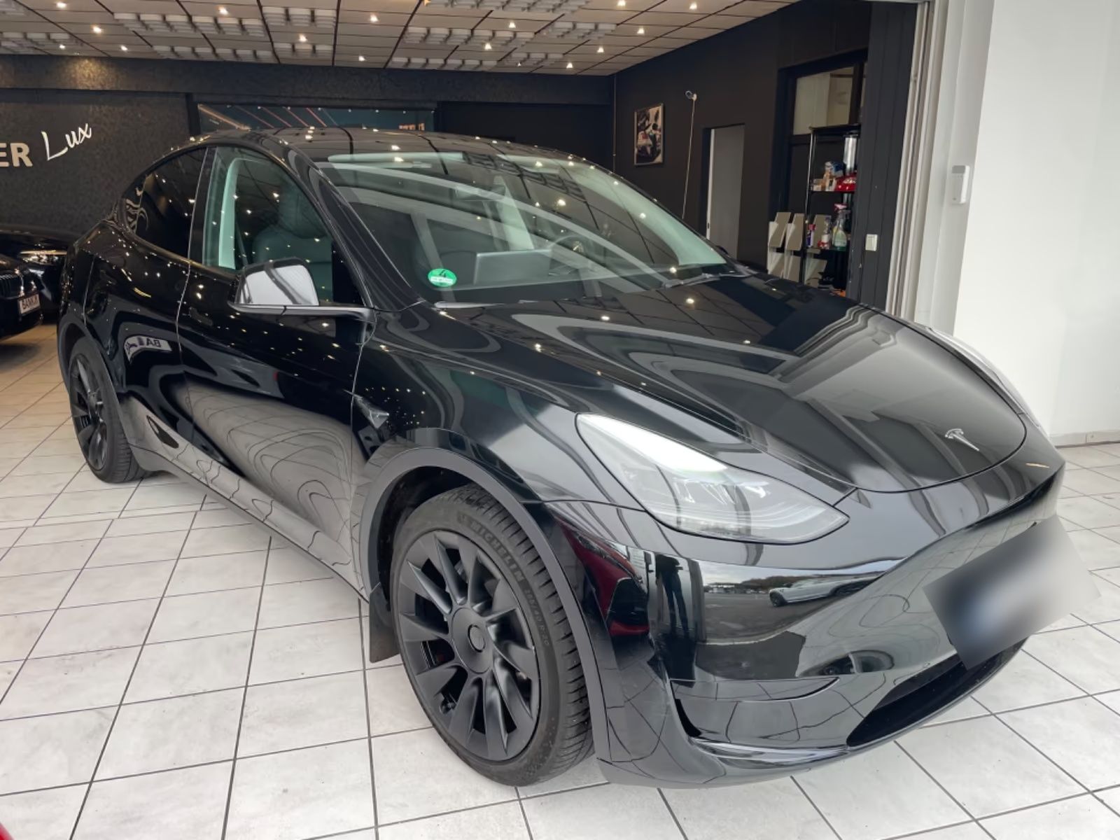 Tesla Model Y Performance Dual Motor AWD - 347 CH