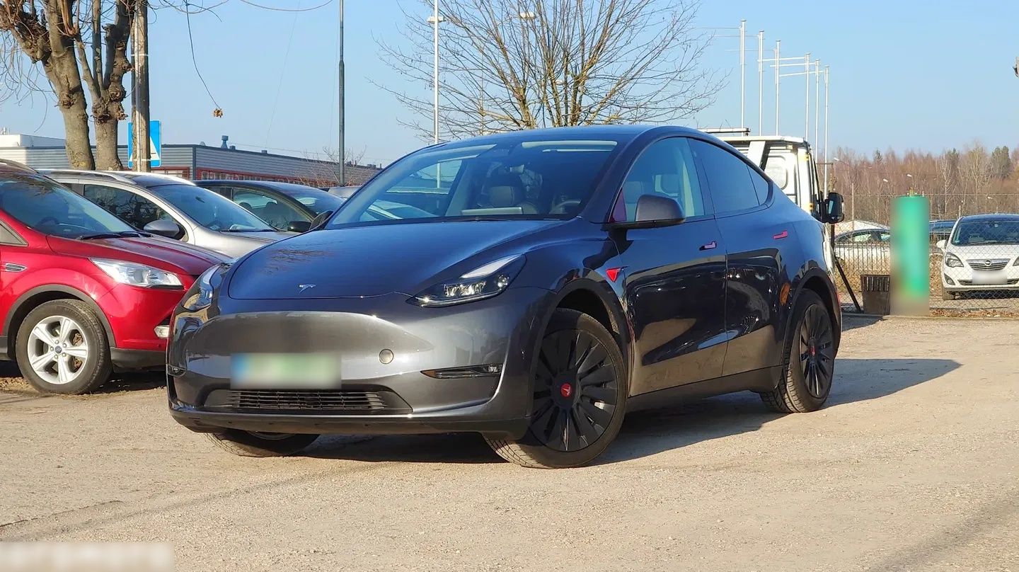 TESLA MODEL Y LONG RANGE DUAL MOTOR AWD - 514 CH