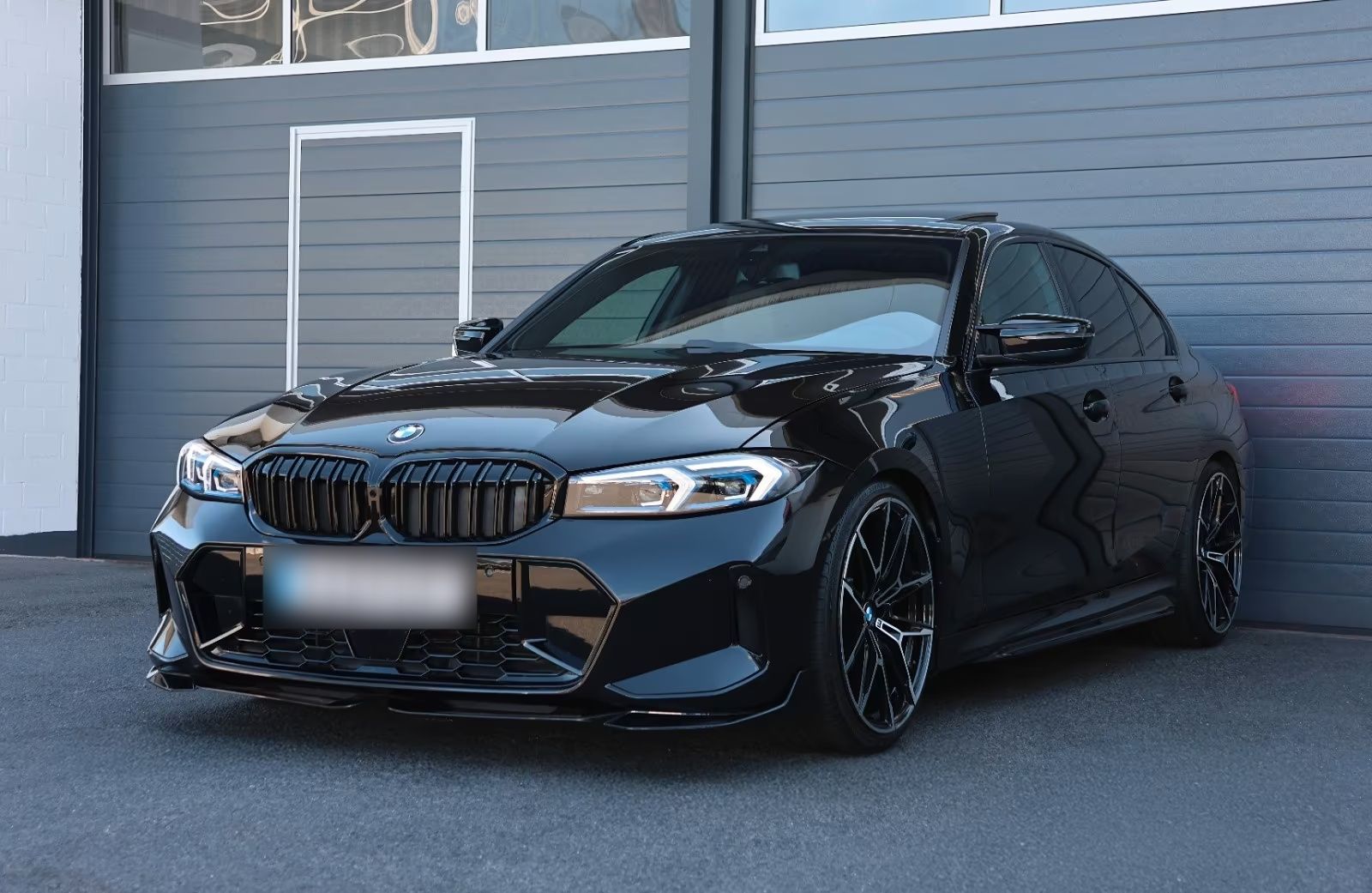BMW 330 G20 FULL BLACK- FULL OPTION