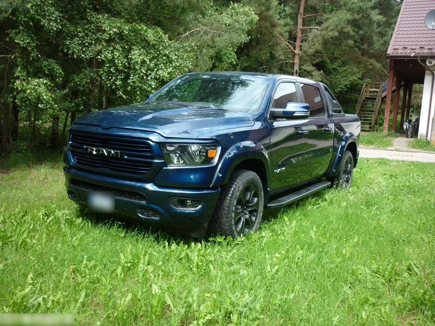 DODGE RAM  1500 5.7 Hemi - 390 CH