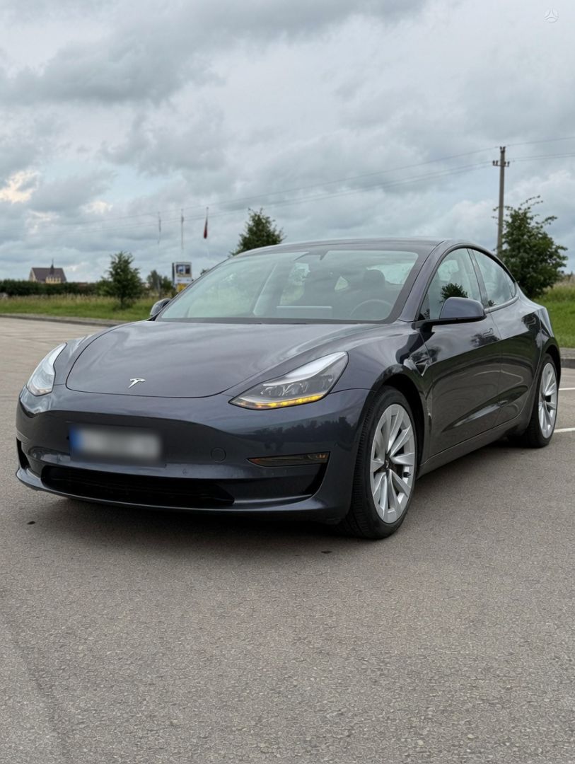 Tesla Model 3 Standard Range - 325 CH