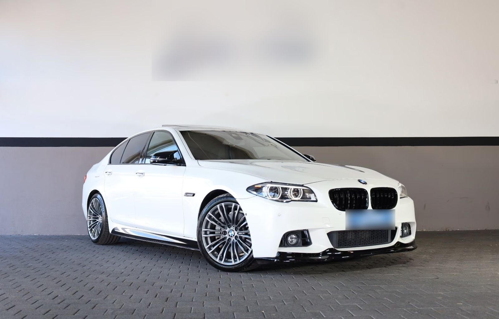 BMW 535i - FULL OPTION
