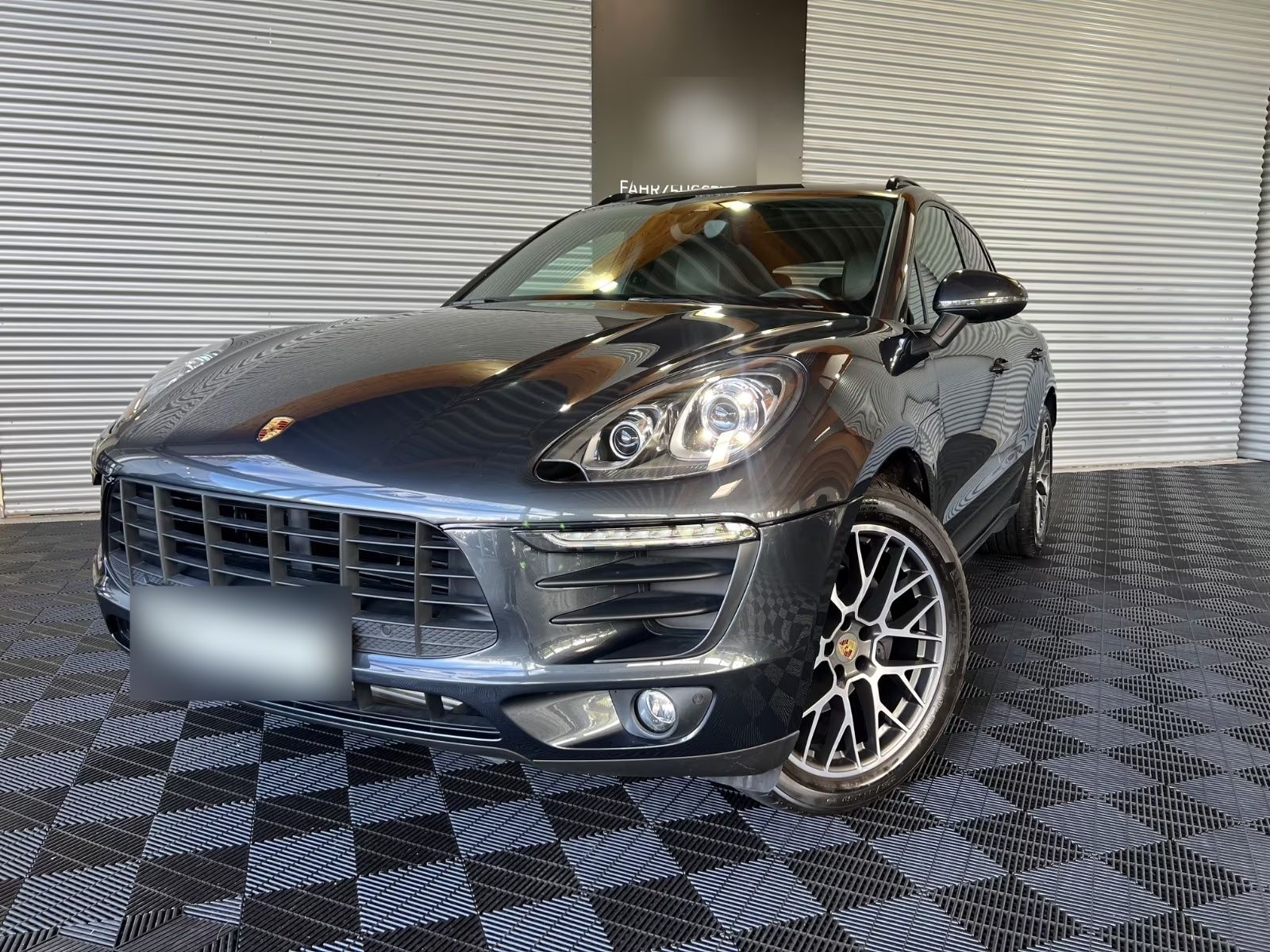 Porsche Macan - FULL OPTION - Porsche Macan - SYC75