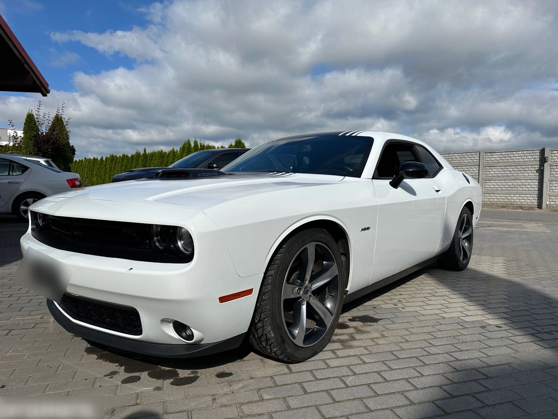 Dodge Challenger-372 CH