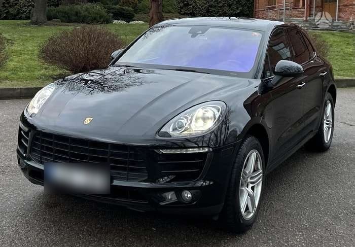 Porsche Macan - FULL BLACK - FULL OPTION