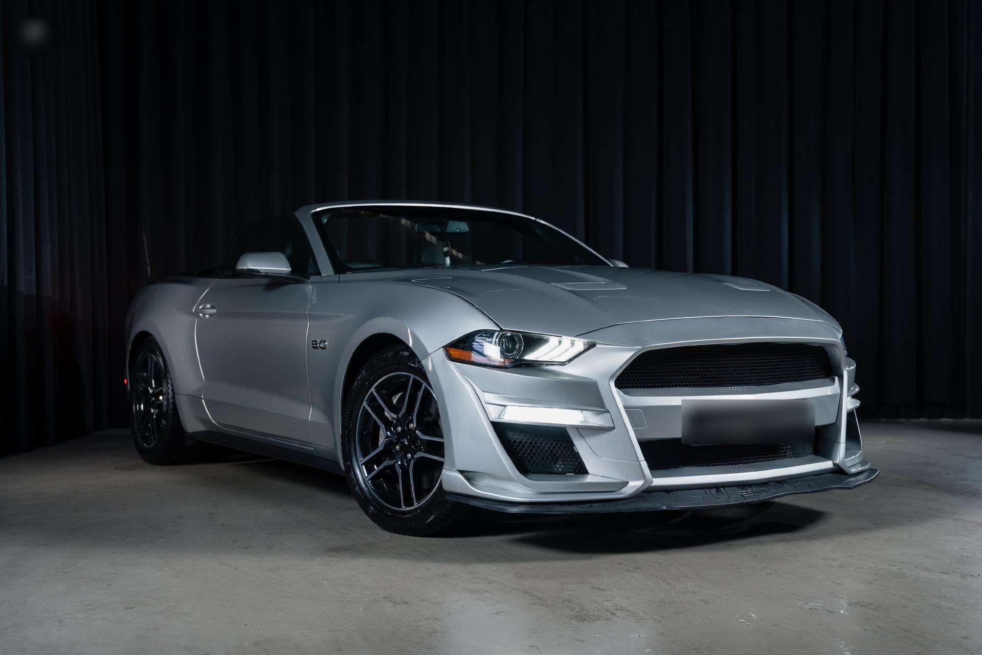 Ford Mustang - FULL OPTION