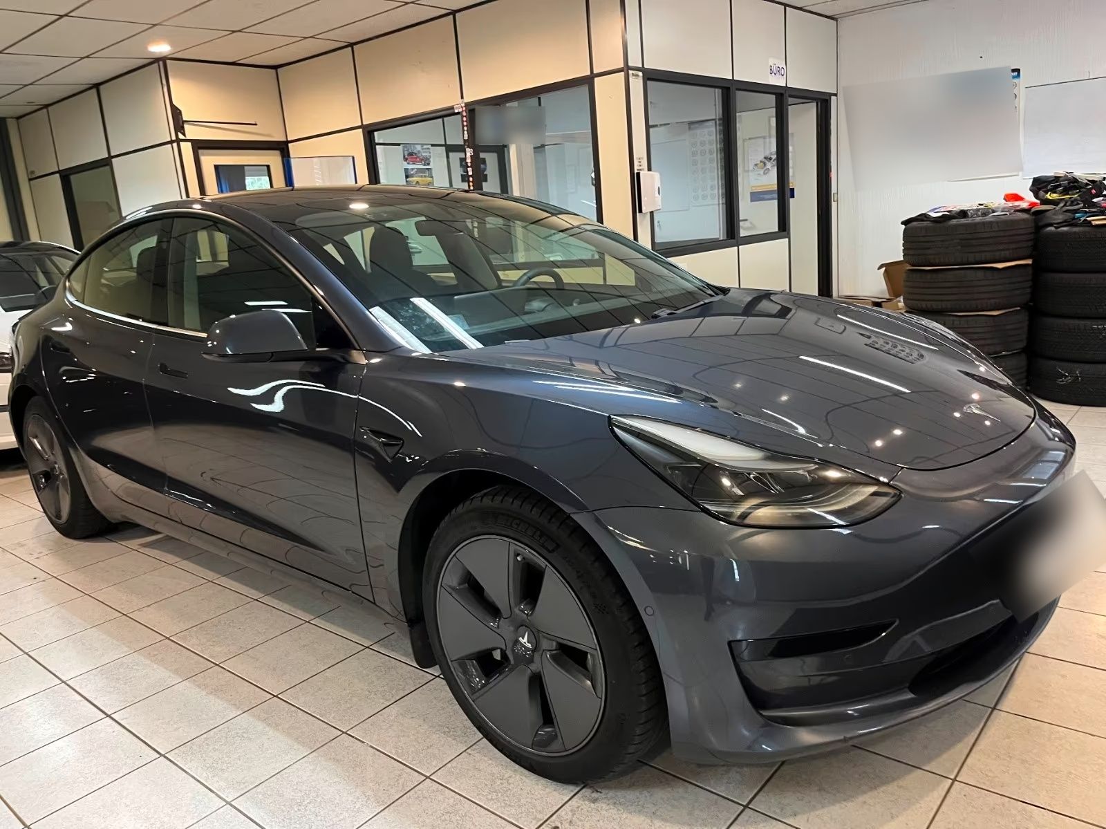 Tesla Model 3 - 283 CH