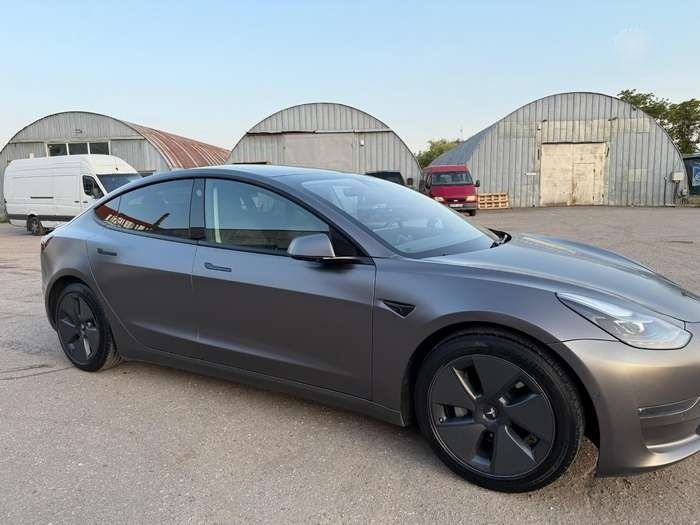 Tesla Model 3 -320 CH