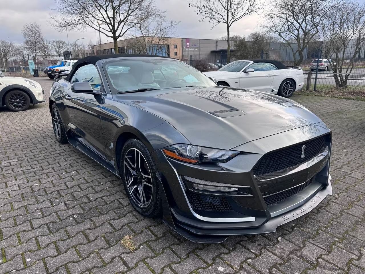 FORD MUSTANG-FULL OPTION