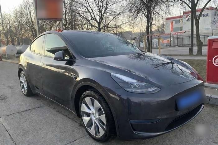 TESLA MODEL Y LONG RANGE DUAL AWD - 514 CH - Tesla Model Y disponible chez SYC75