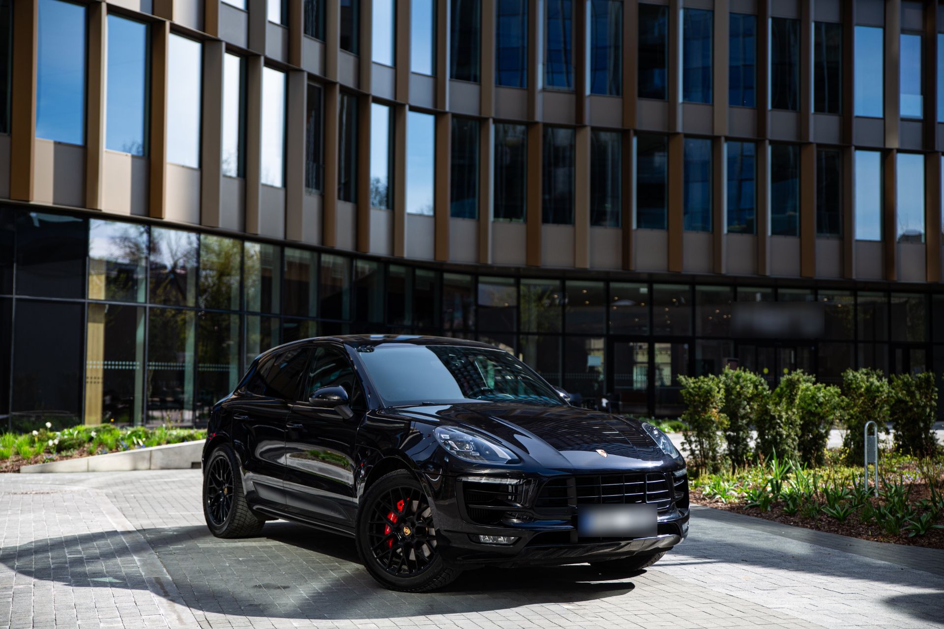 PORSCHE MACAN GTS FULL BLACK - FULL OPTION