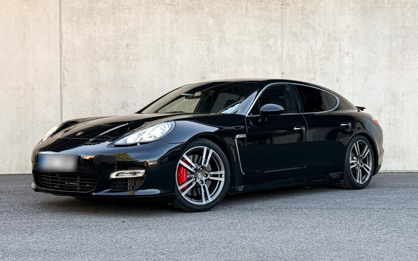 PORSCHE PANAMERA - FULL BLACK