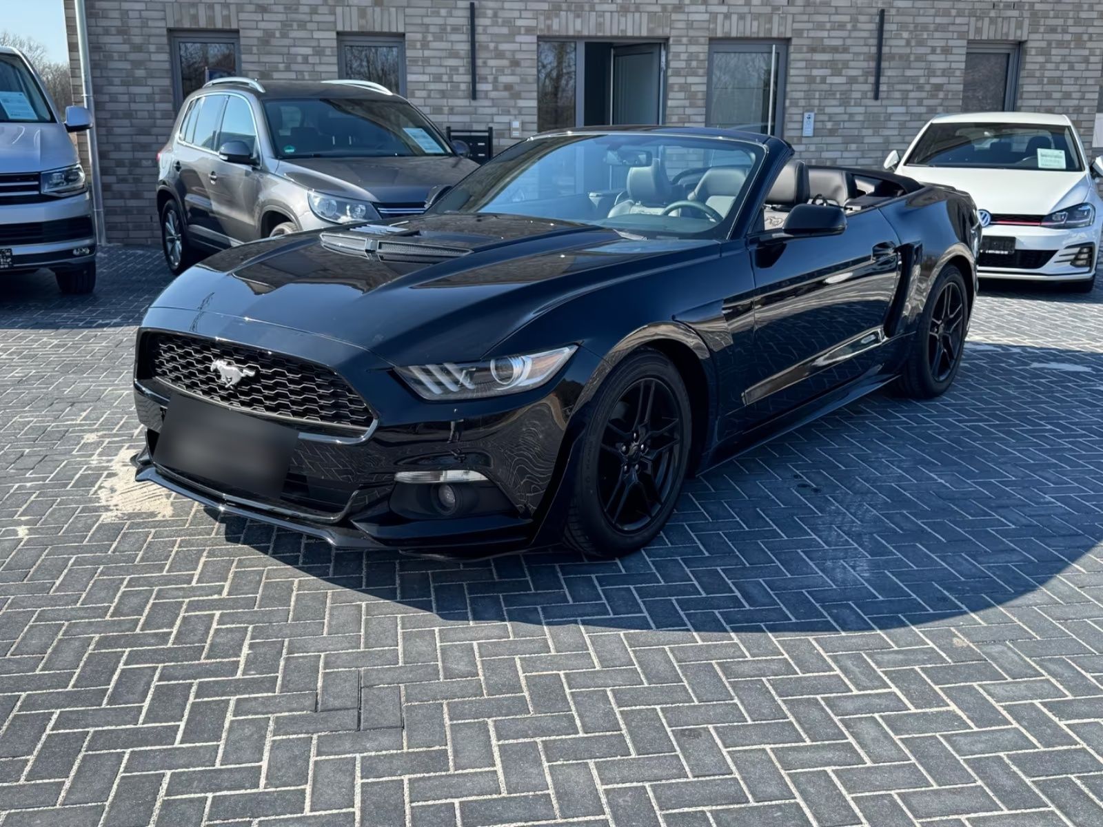 FORD MUSTANG FULL BLACK - FULL OPTION