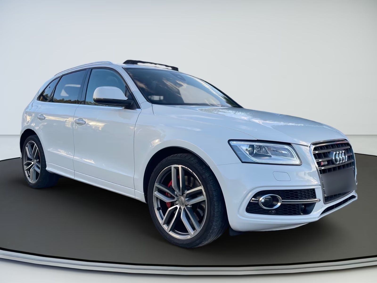 AUDI SQ5 - FULL OPTION