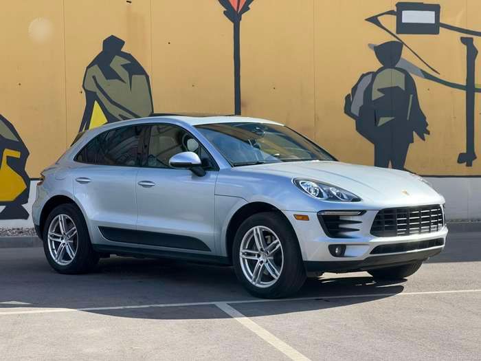 PORSCHE MACAN- FULL OPTION