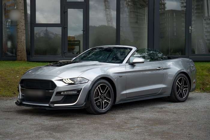 FORD MUSTANG - FULL OPTION
