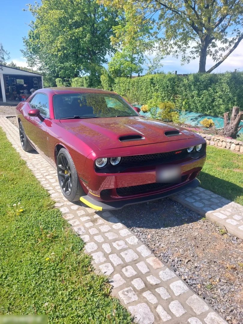 DODGE CLALLENGER - FULL OPTION