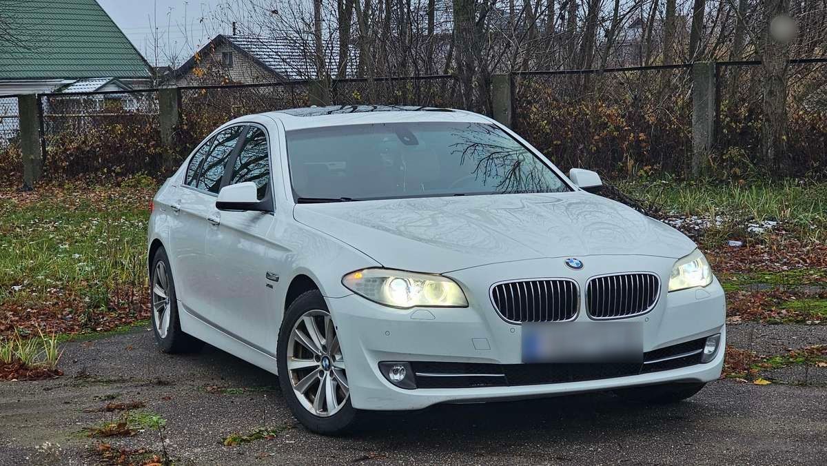 BMW 535 - 306 CH