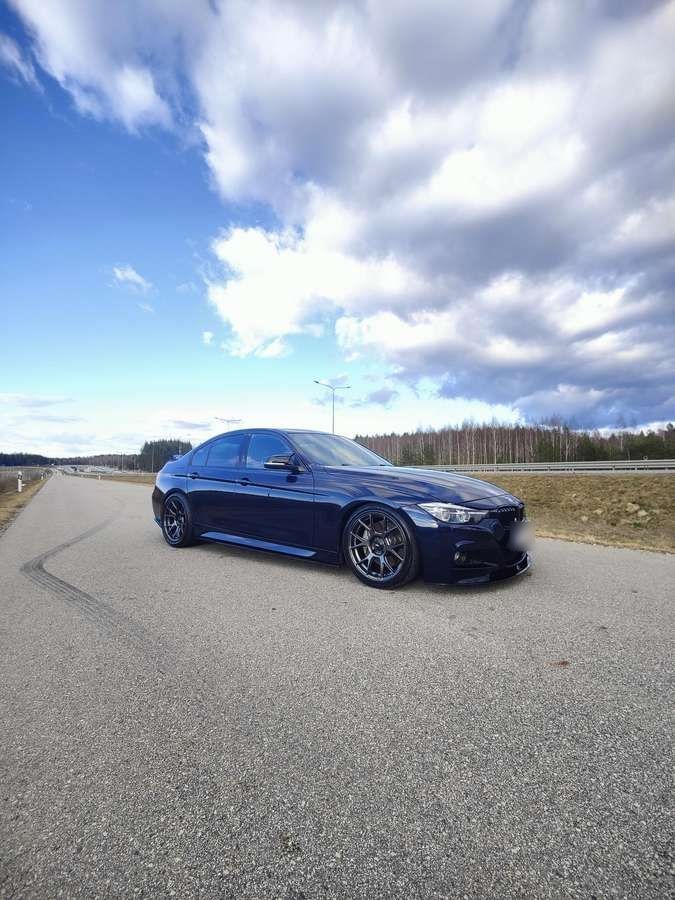 BMW 340 - FULL OPTION