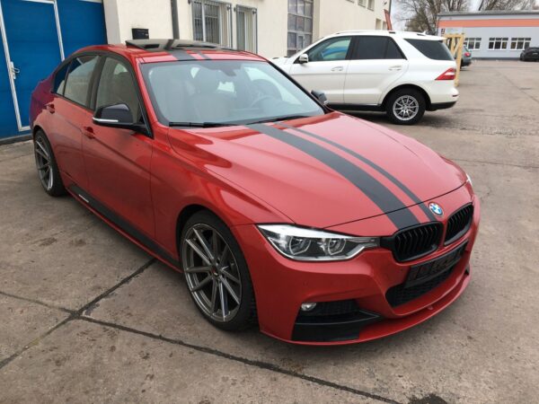BMW 330i 252 CH