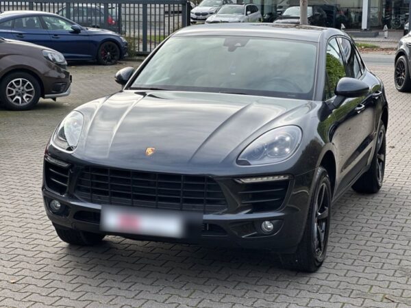 Porsche Macan 252 CH