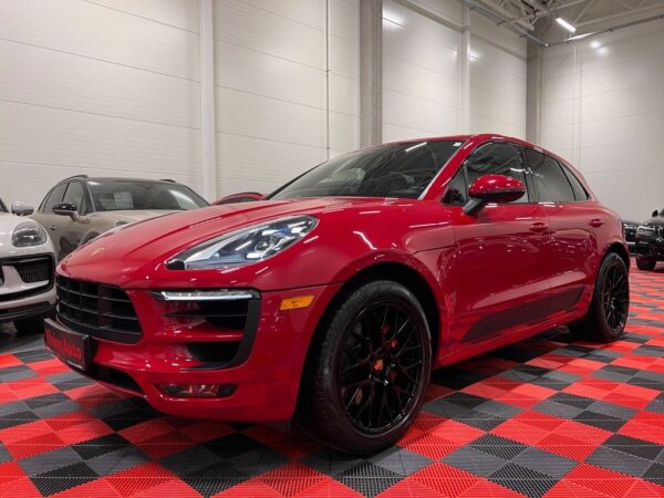 Porsche MACAN GTS 360 CH ROUGE CARMIN