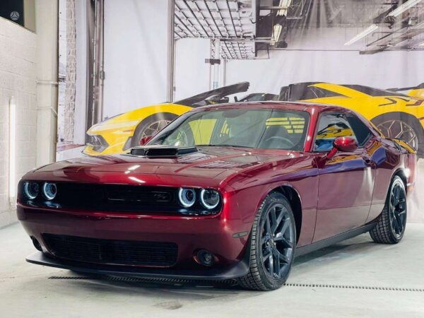 Dodge Challenger R/T 5.7L V8 HEMI 375 CH