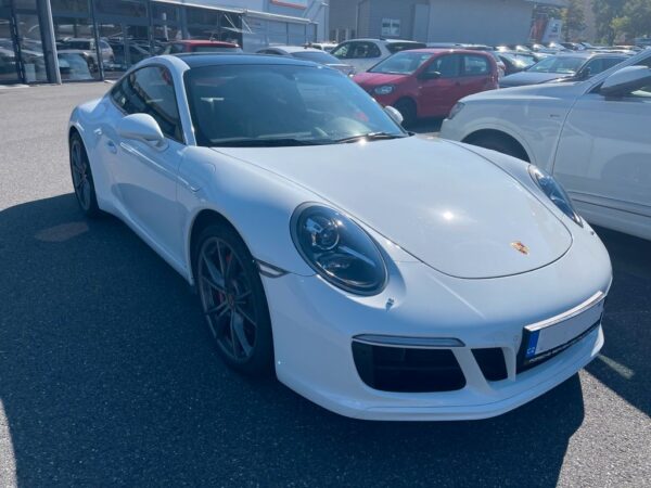 Porsche 911 GTS 420 ch