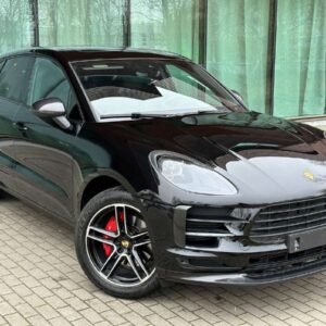 Porsche Macan Full Black 2.0L 252ch PDK