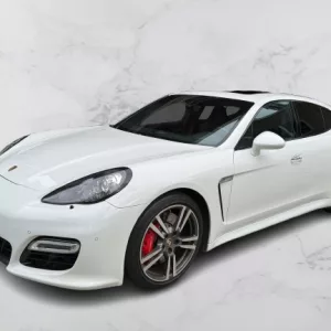 RESERVATION PORCHE PANAMERA GTS