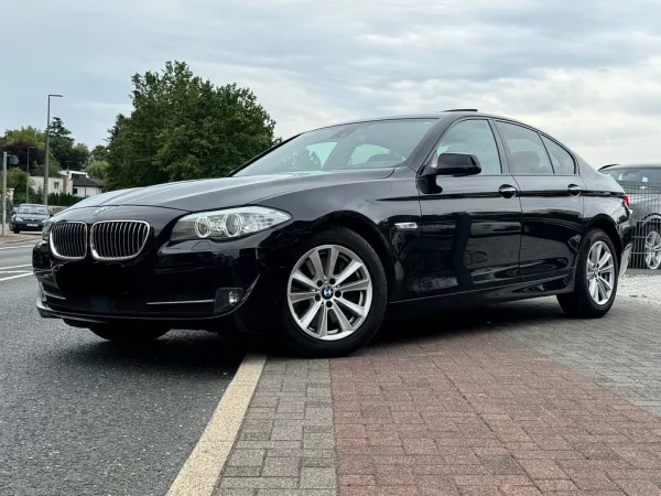 REESERVATION BMW 530 D NOIR SAPHIR