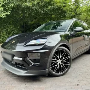 LIEN DE RESERVATION Porsche Macan 4