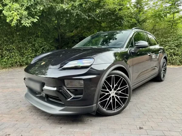 LIEN DE RESERVATION Porsche Macan 4