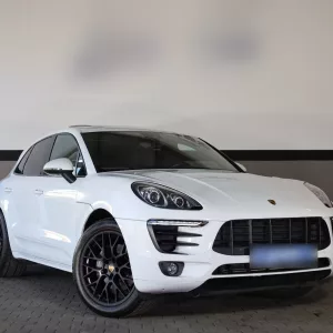 RESERVATION PORSCHE MACAN - FULL OPTION