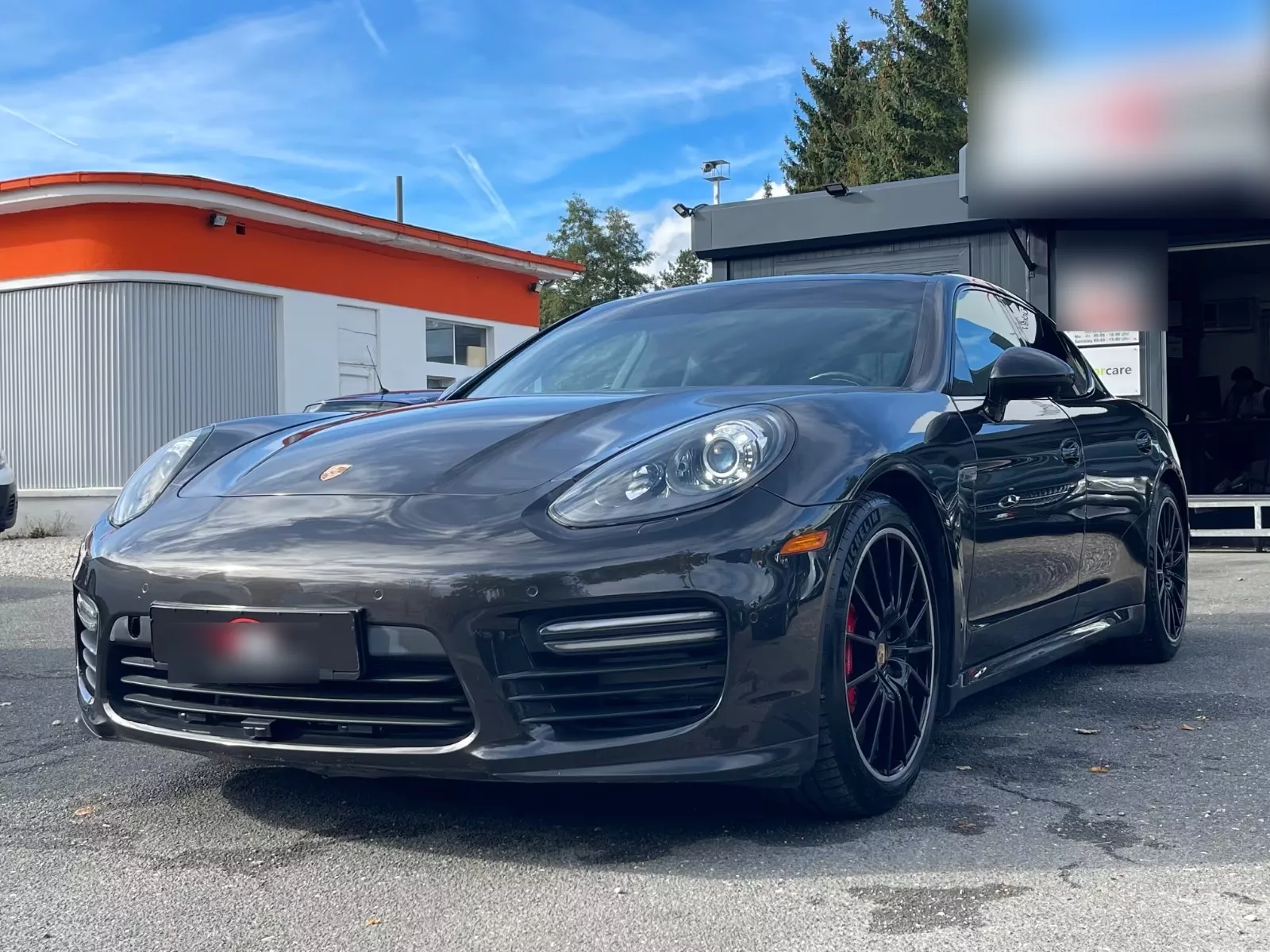 RESERVATION Porsche Panamera GTS