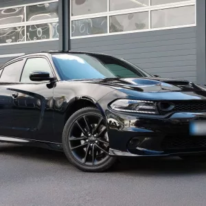 RESERVATION Dodge Charger