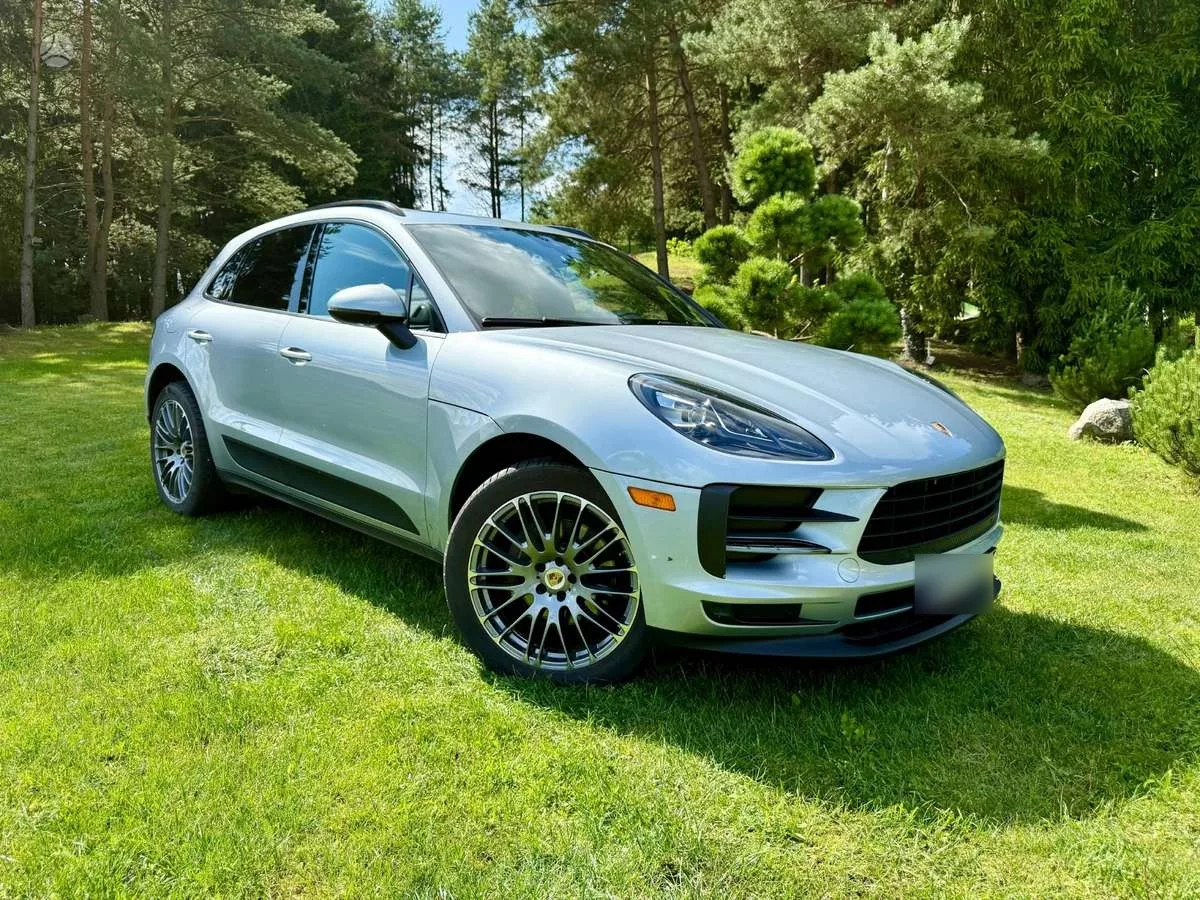 RESERVATION Porsche Macan