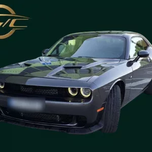 Dodge Challenger - 305 CH